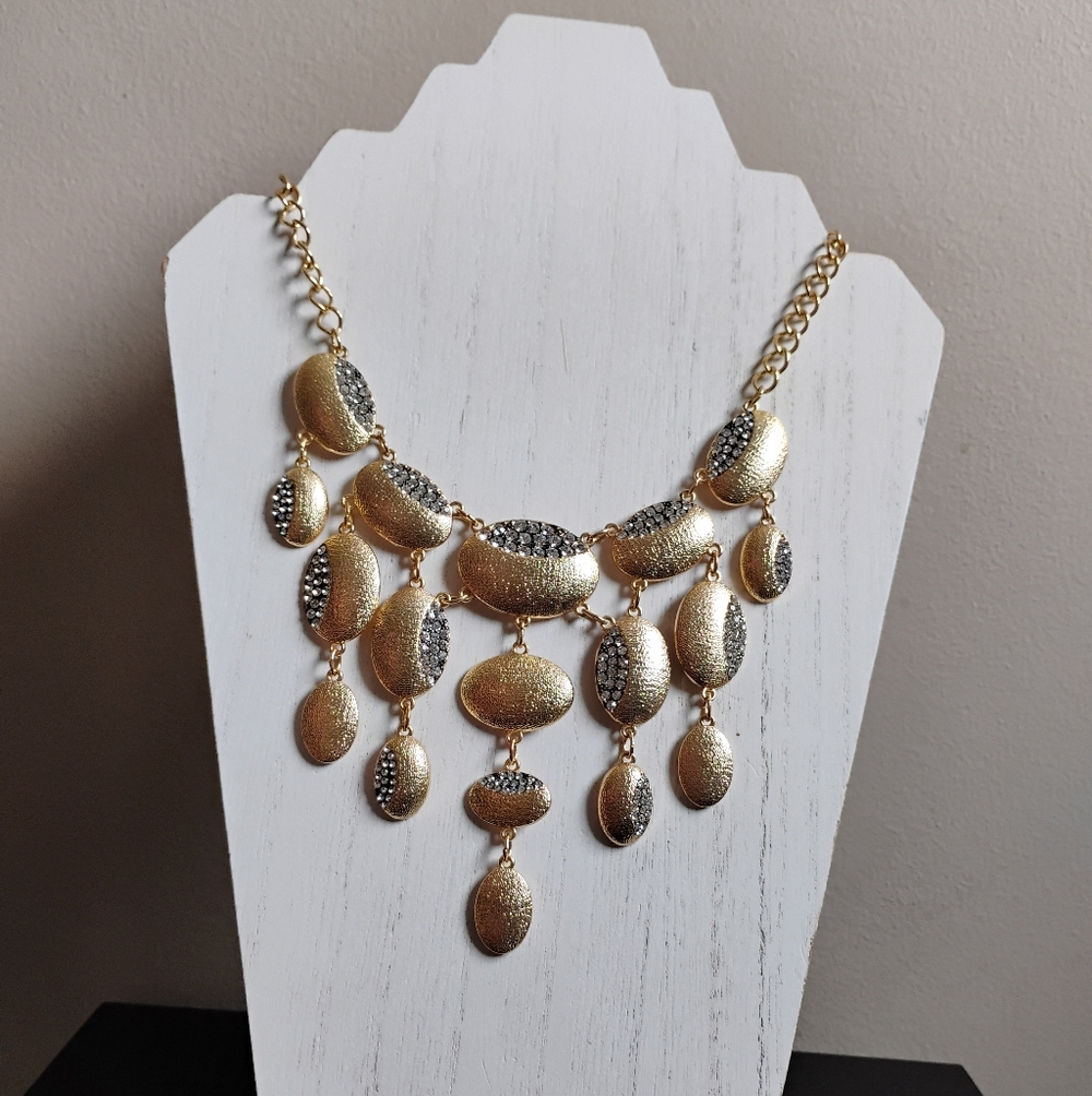 Beautiful Textured Gold And Rhinestone Statement Necklace